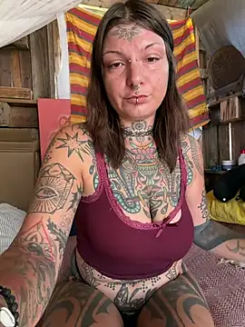 Snapshot of lizzardqueeen chatting on 27, 7, 2026 lizzardqueeen online show from 27, 7, 2026
