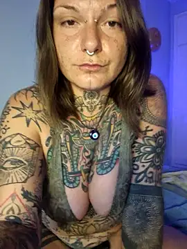 lizzardqueeen online show from 14, 10, 2025