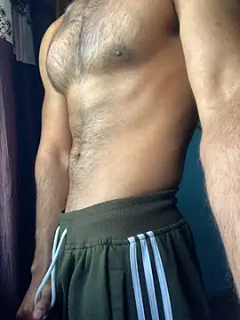 Snapshot of Vampire_xoxo chatting on 12, 12, 2024 Vampire xoxo online show from 12, 12, 2024