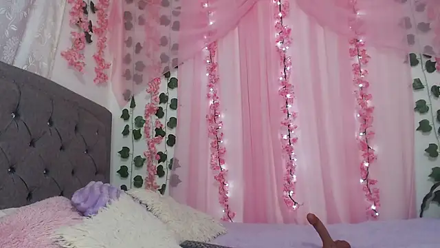 Snapshot of Zara47sweet chatting on 8, 5, 2026 Zara47sweet online show from 8, 5, 2026