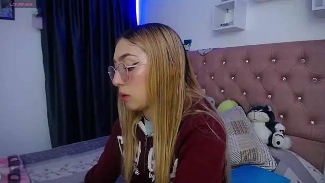 Soffy-brooks online show from 23, 9, 2025