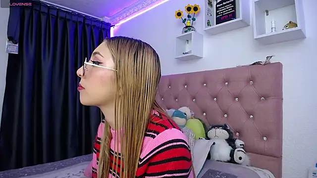 Soffy-brooks online show from 21, 9, 2025