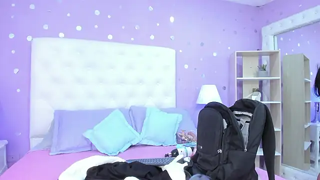 Snapshot of scarlette_15_ chatting on 7, 2, 2026 scarlette 15 online show from 7, 2, 2026