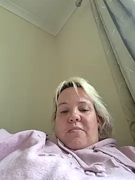 Bigbustedcurvylady online show from 19, 5, 2026