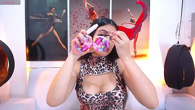 leiya 1303 online show from 4, 12, 2024