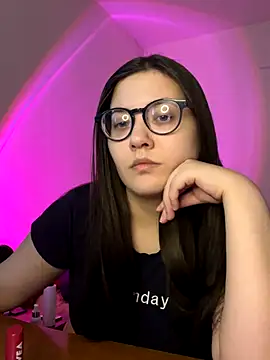 Prudie Gabriella online show from 1, 10, 2025