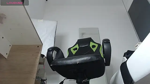 alma fenix online show from 6, 3, 2025