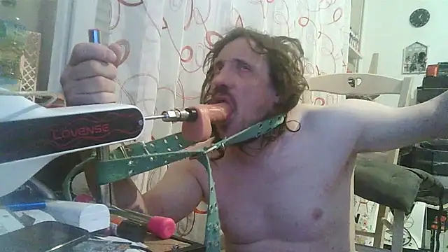 cyril020202 online show from 11, 4, 2026