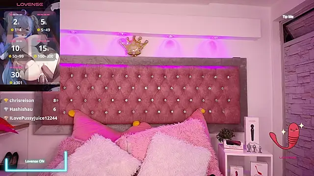 EmmaWilder online show from 10, 3, 2025