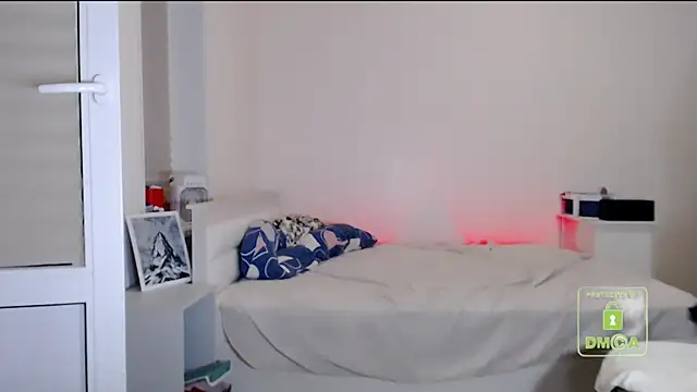cute and hot online show from 28, 7, 2026
