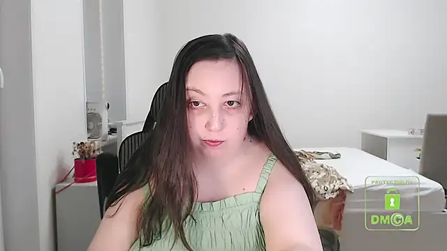 Snapshot of cute_and_hot chatting on 24, 10, 2025 cute and hot online show from 24, 10, 2025