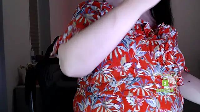 Snapshot of cute_and_hot chatting on 26, 11, 2025 cute and hot online show from 26, 11, 2025