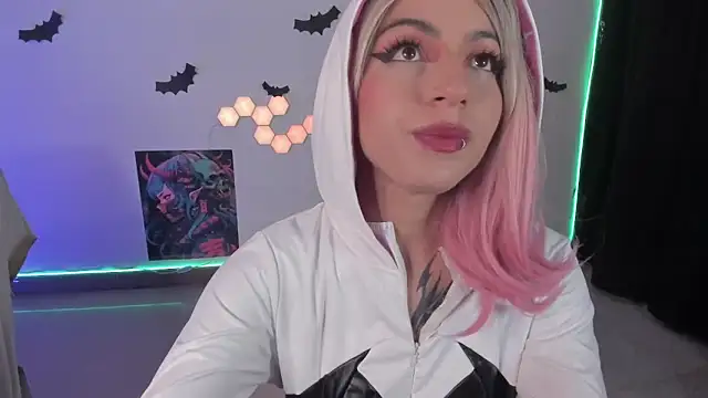 cyberzoe online show from 8, 10, 2025