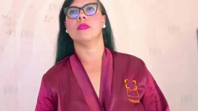 hotlatinateacher online show from 15, 9, 2025