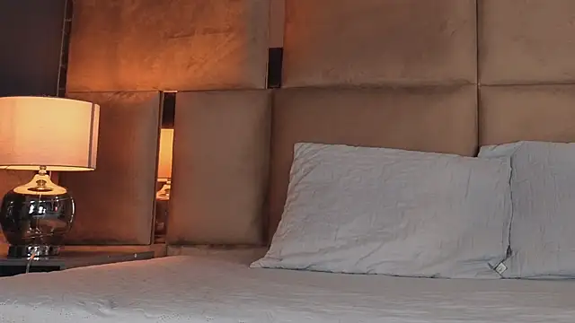 angelinepossy online show from 9, 9, 2025