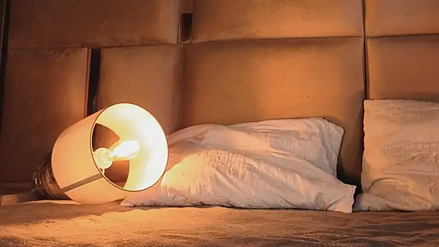 angelinepossy online show from 18, 9, 2025