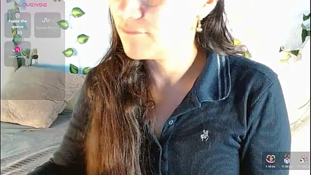 venus swet  online show from 30, 10, 2025