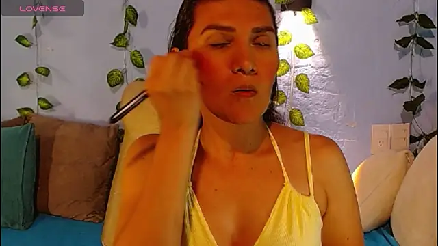 venus swet  online show from 17, 4, 2026