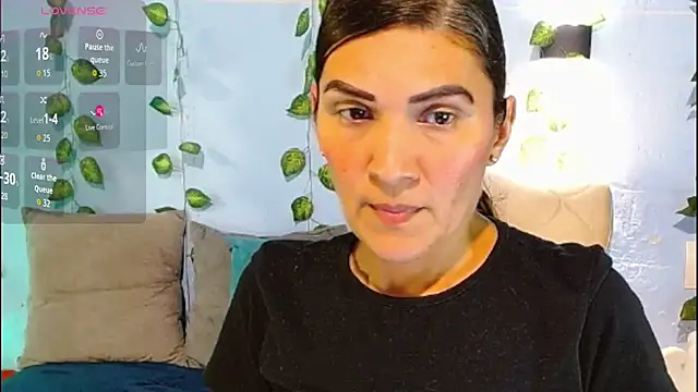 venus swet  online show from 5, 4, 2026