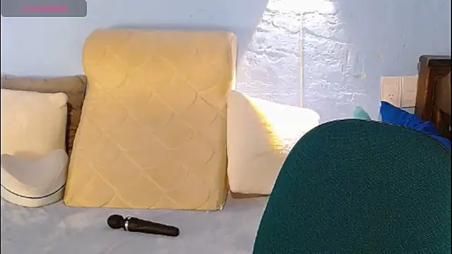 venus swet  online show from 14, 10, 2025