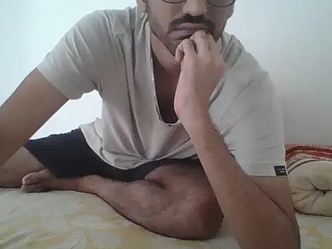 Snapshot of devilisinside9 chatting on 5, 10, 2025 devilisinside9 online show from 5, 10, 2025