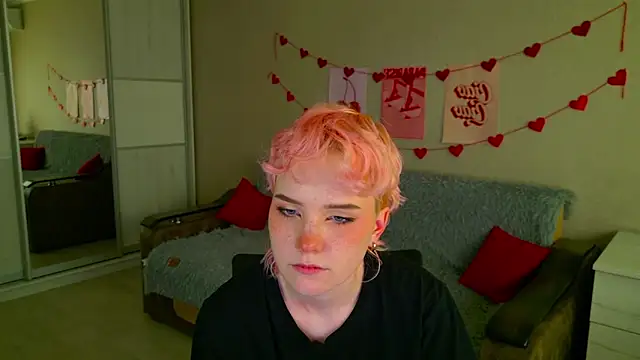 School Love online show from 29, 9, 2025