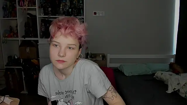 School Love online show from 18, 1, 2026