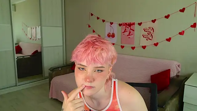 School Love online show from 21, 9, 2025