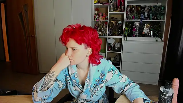 School Love online show from 26, 4, 2026