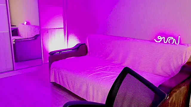 School Love online show from 13, 2, 2025