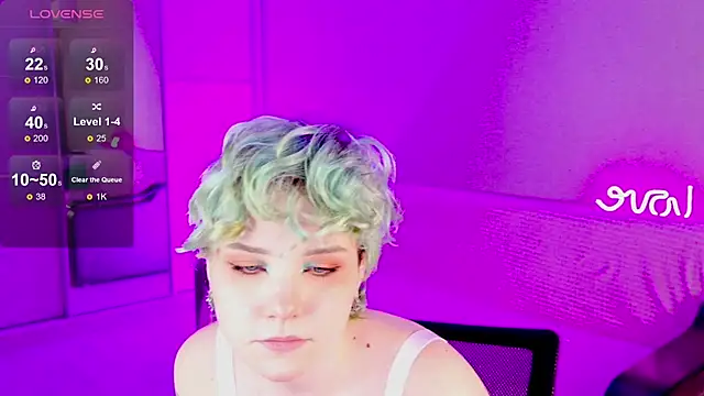 School Love online show from 31, 1, 2025