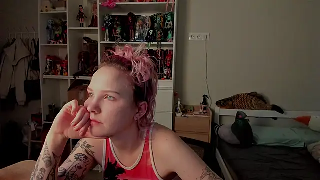 School Love online show from 16, 2, 2026