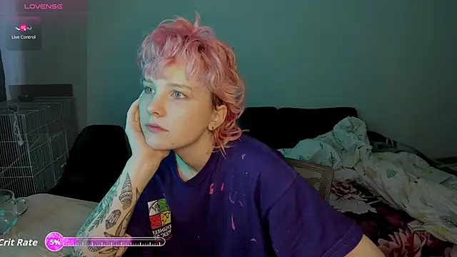 School Love online show from 13, 11, 2025