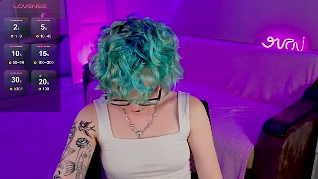 School Love online show from 23, 2, 2025