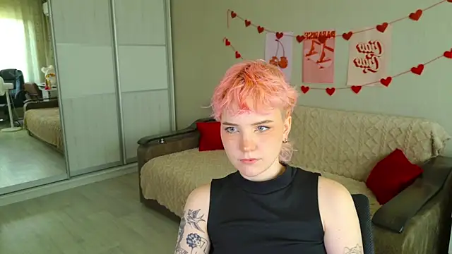 School Love online show from 24, 9, 2025