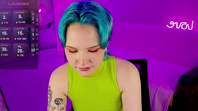 School Love online show from 7, 2, 2025