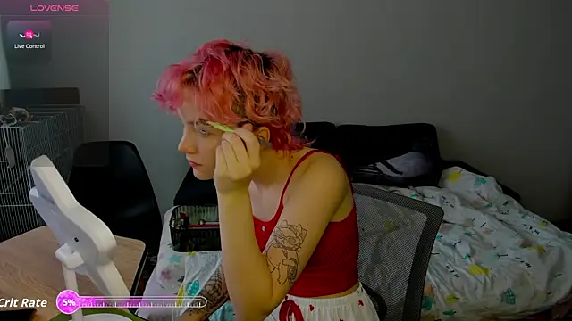 School Love online show from 10, 11, 2025