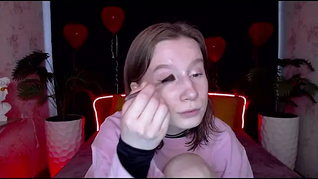 EnigmaSee online show from 4, 3, 2025