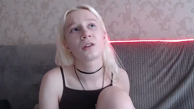 Snapshot of EnigmaSee chatting on 7, 7, 2026 EnigmaSee online show from 7, 7, 2026