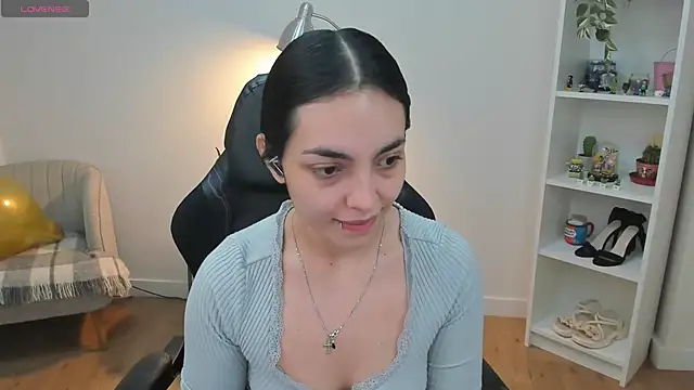  BellaEvans  online show from 12, 3, 2026