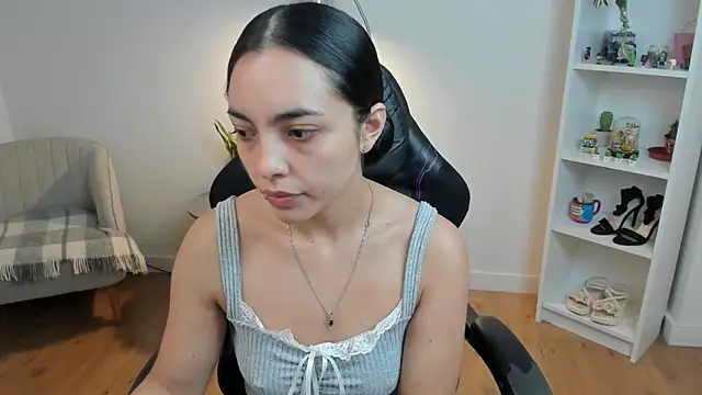  BellaEvans  online show from 13, 2, 2026