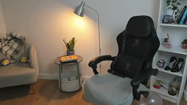  BellaEvans  online show from 18, 3, 2025