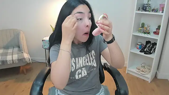  BellaEvans  online show from 3, 3, 2026