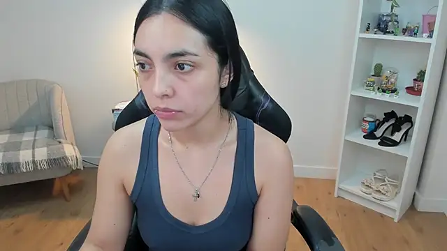  BellaEvans  online show from 5, 3, 2026