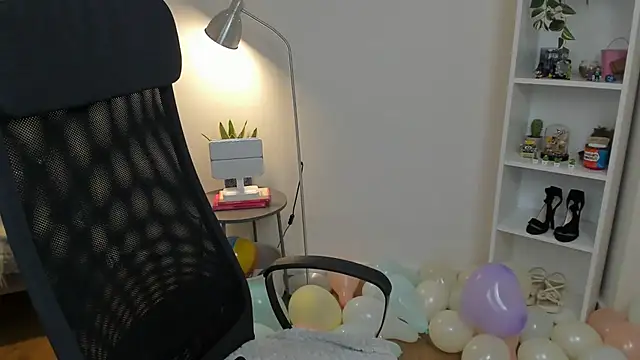  BellaEvans  online show from 9, 5, 2026