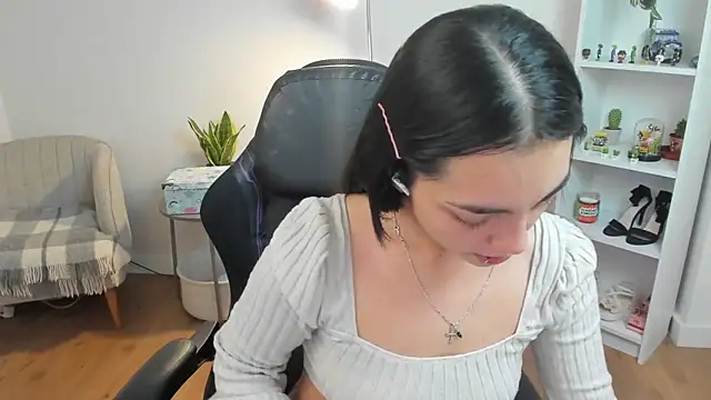  BellaEvans  online show from 13, 1, 2026