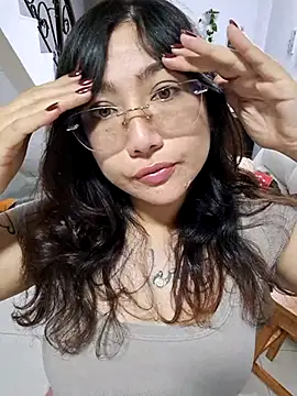 Mia Ruiz online show from 18, 9, 2025