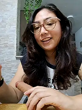 Mia Ruiz online show from 7, 3, 2025