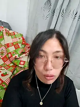 Mia Ruiz online show from 25, 10, 2025