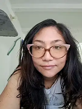 Mia Ruiz online show from 25, 1, 2025